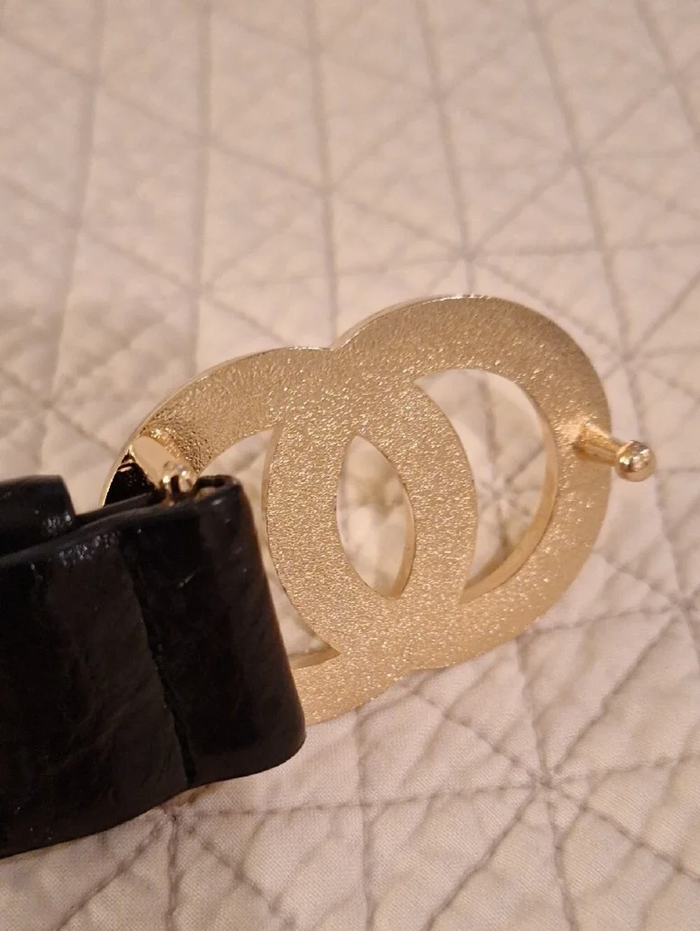 Vince Camuto Black Leather Women's Belt with Gold Double-Ring Buckle